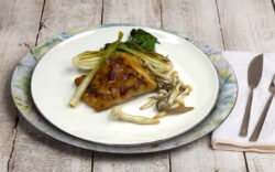 Foto receta de bacalao con miso y pack choi a la brasa fish solutions para hosteleria